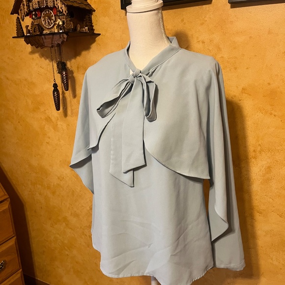 Chicwish - Light Blue Bowknot Cape Sleeves Blouse- Size M - Picture 10 of 12